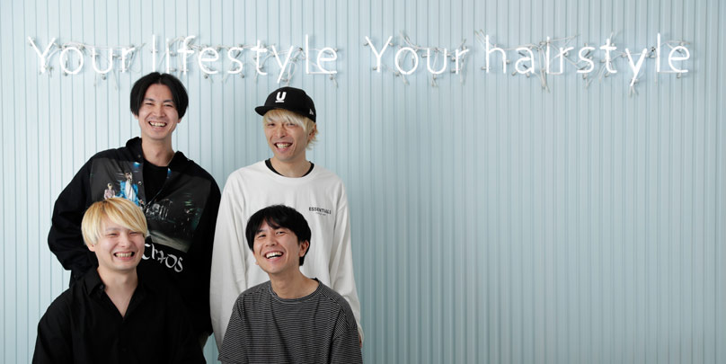 THEATER／自社アカデミーで半年デビュー！