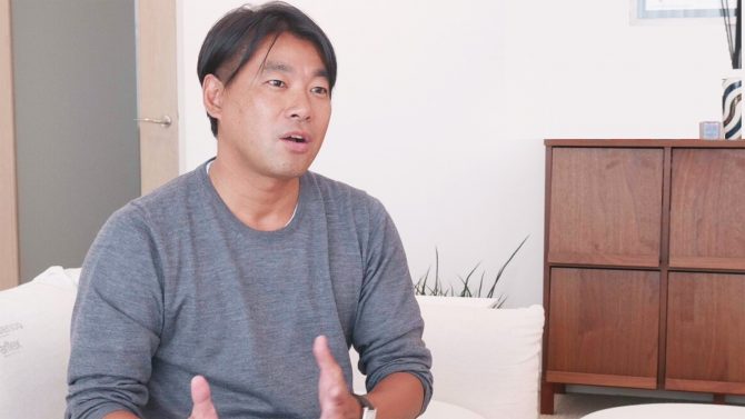 Rr SALON 加藤 隆一さん／艶髪特化×オリジナル商材で、スタッフ平均年収1,000万円！