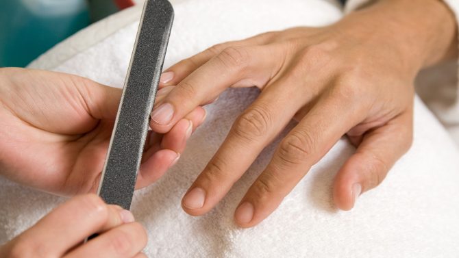 男性がネイルをする理由は?「メンズネイルに関する意識・実態調査」