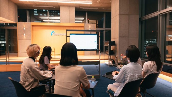 【LGBTQ+当事者12人が語る】美容室での“ちいさな違和感”。誰もが安心して過ごすための4つのヒント［前編］