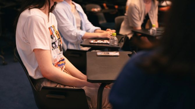 【LGBTQ+当事者12人が語る】美容室での“ちいさな違和感”。誰もが安心して過ごすための4つのヒント[後編]